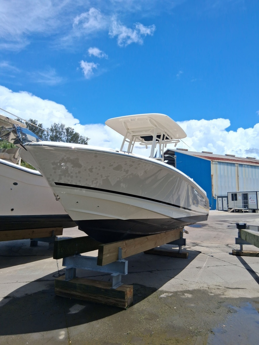 2022 Boston Whaler