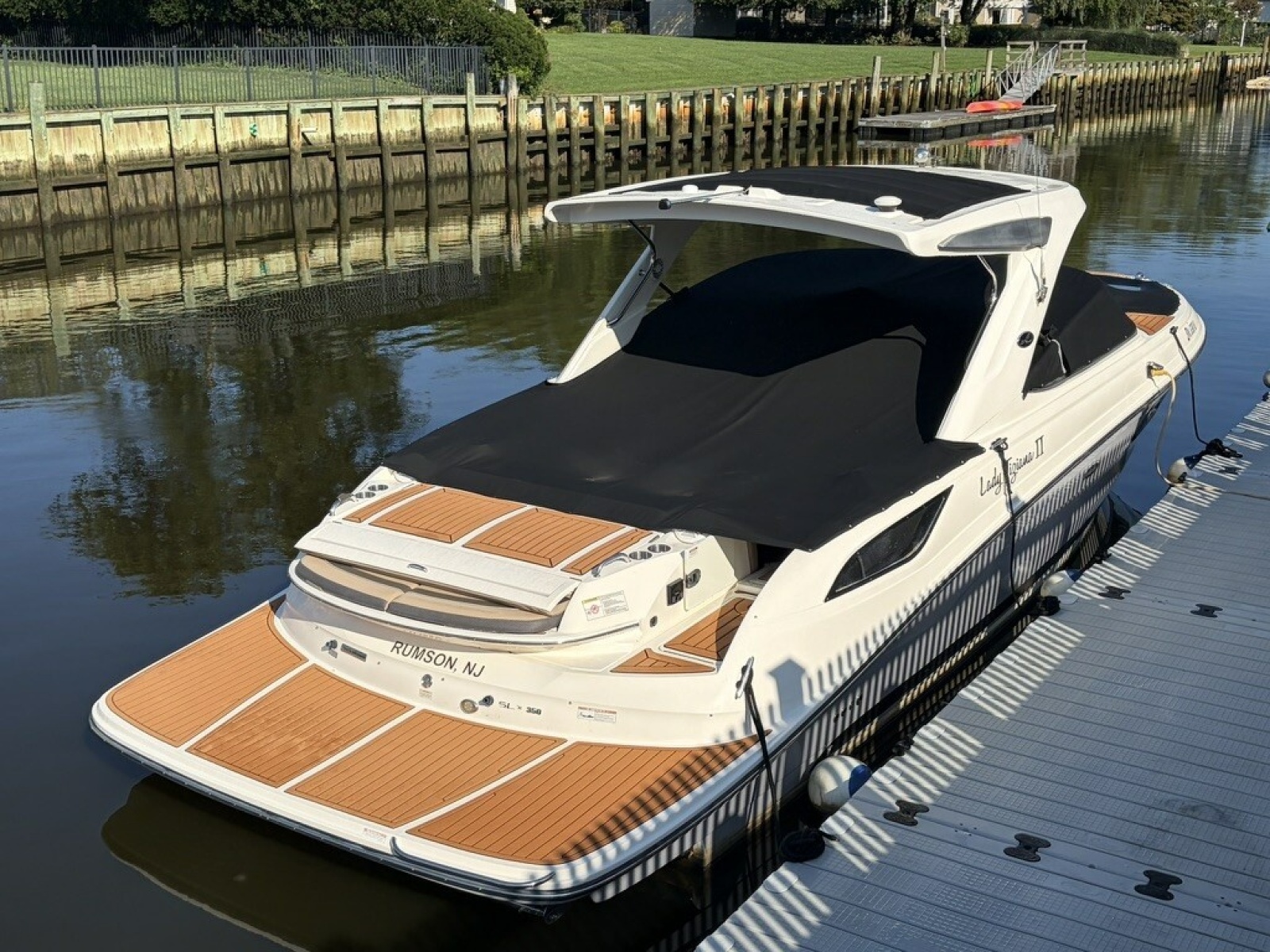 2017 Sea Ray SLX 350