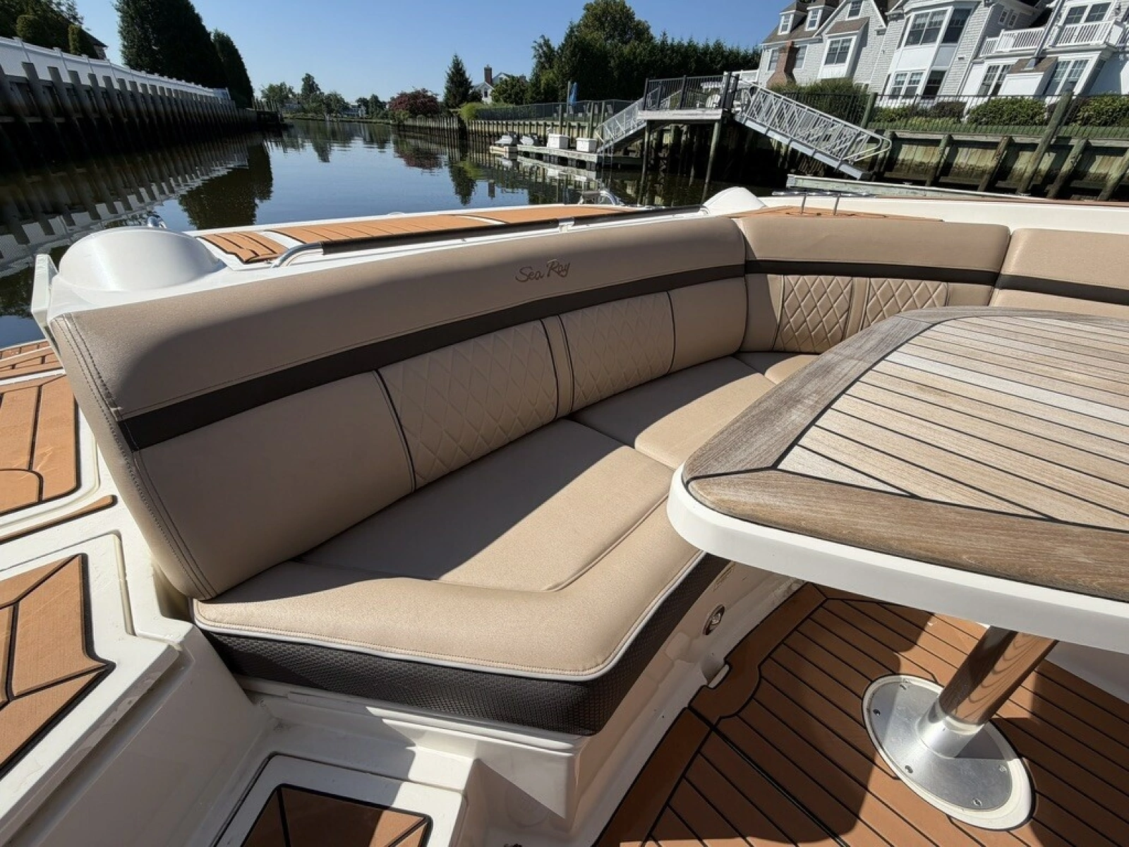 2017 Sea Ray SLX 350
