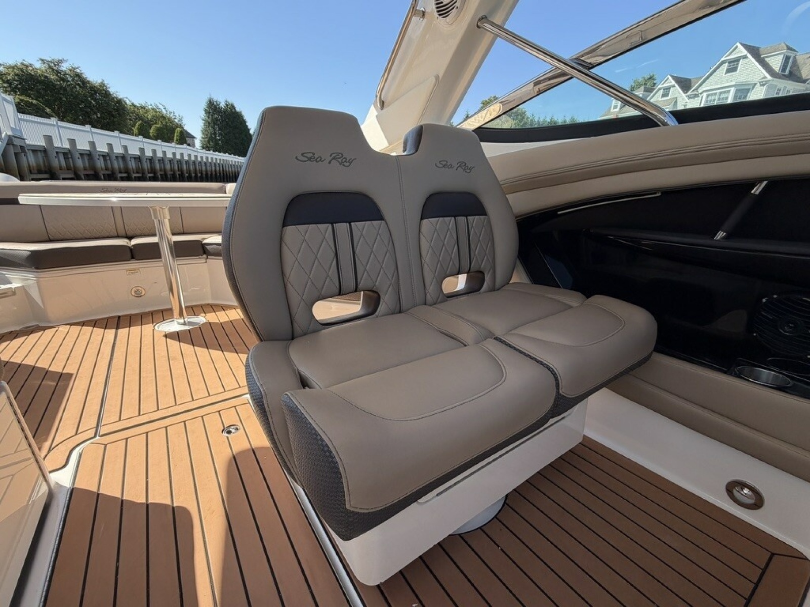 2017 Sea Ray SLX 350