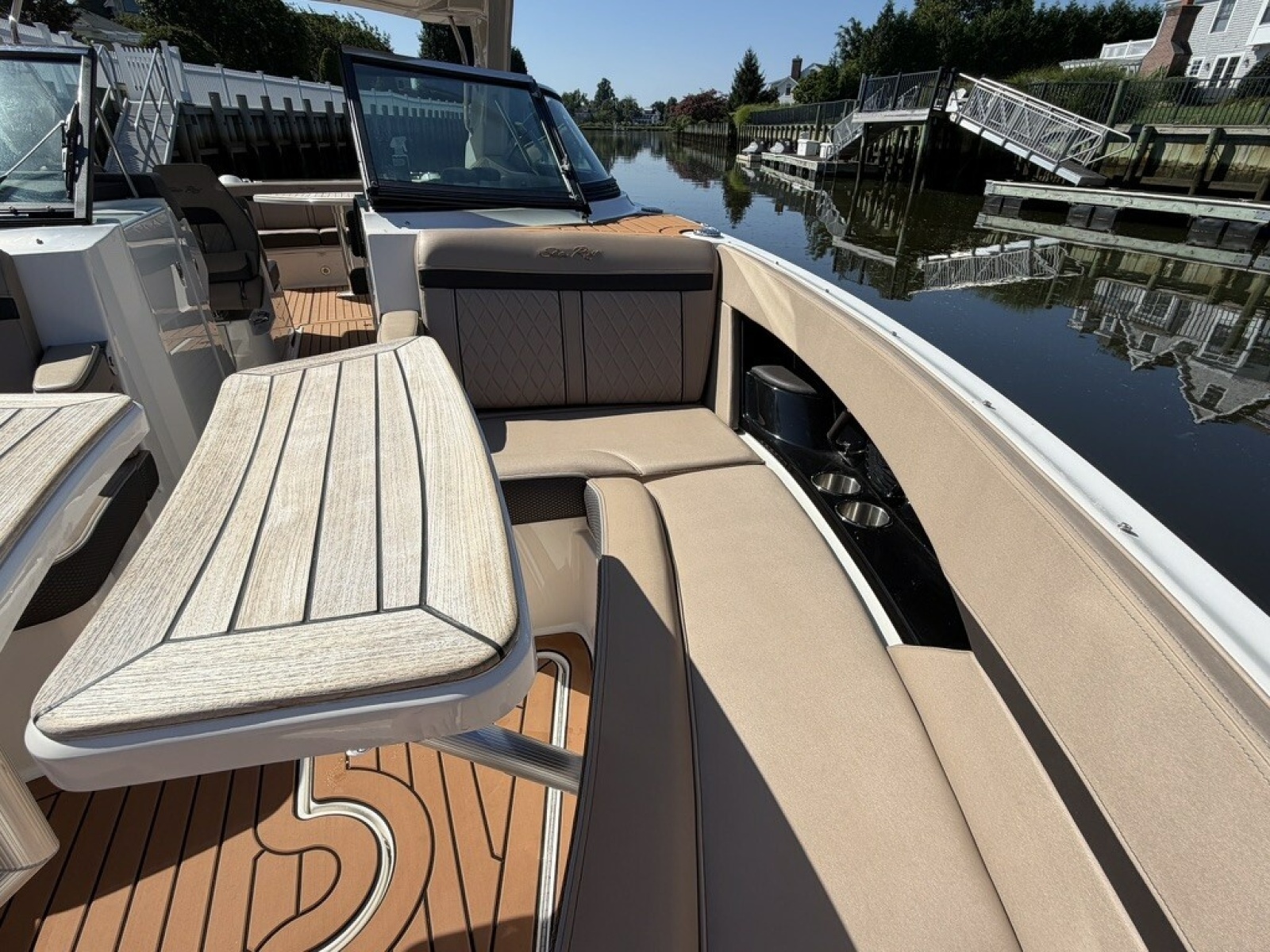 2017 Sea Ray SLX 350