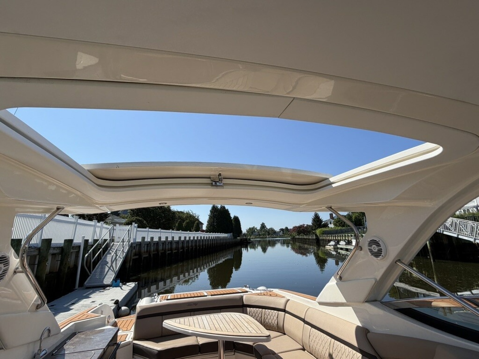 2017 Sea Ray SLX 350