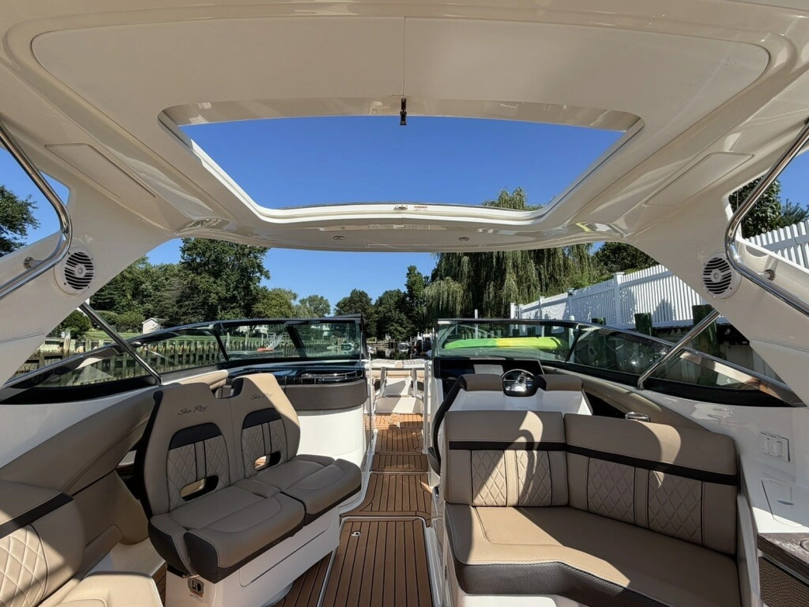 2017 Sea Ray SLX 350