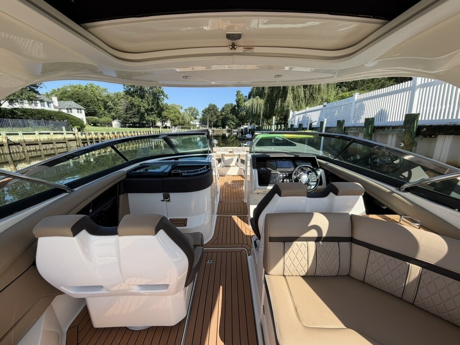 2017 Sea Ray SLX 350