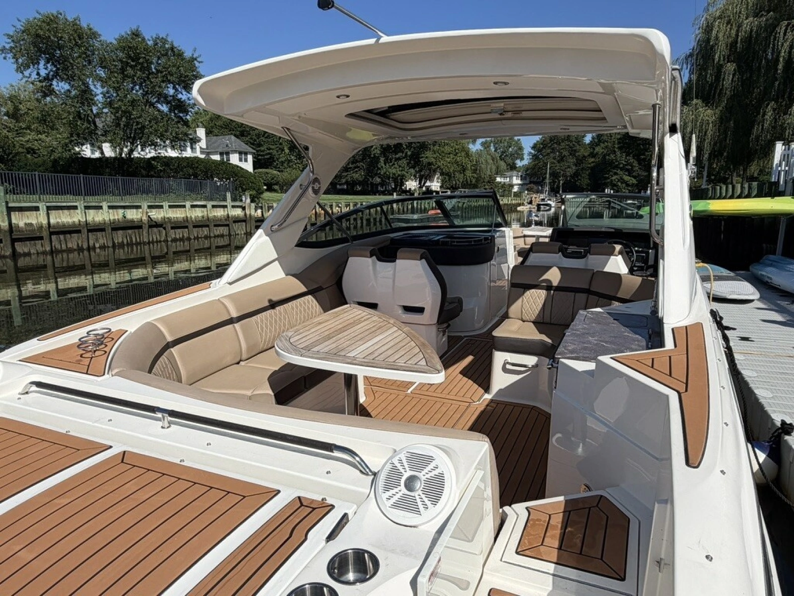 2017 Sea Ray SLX 350
