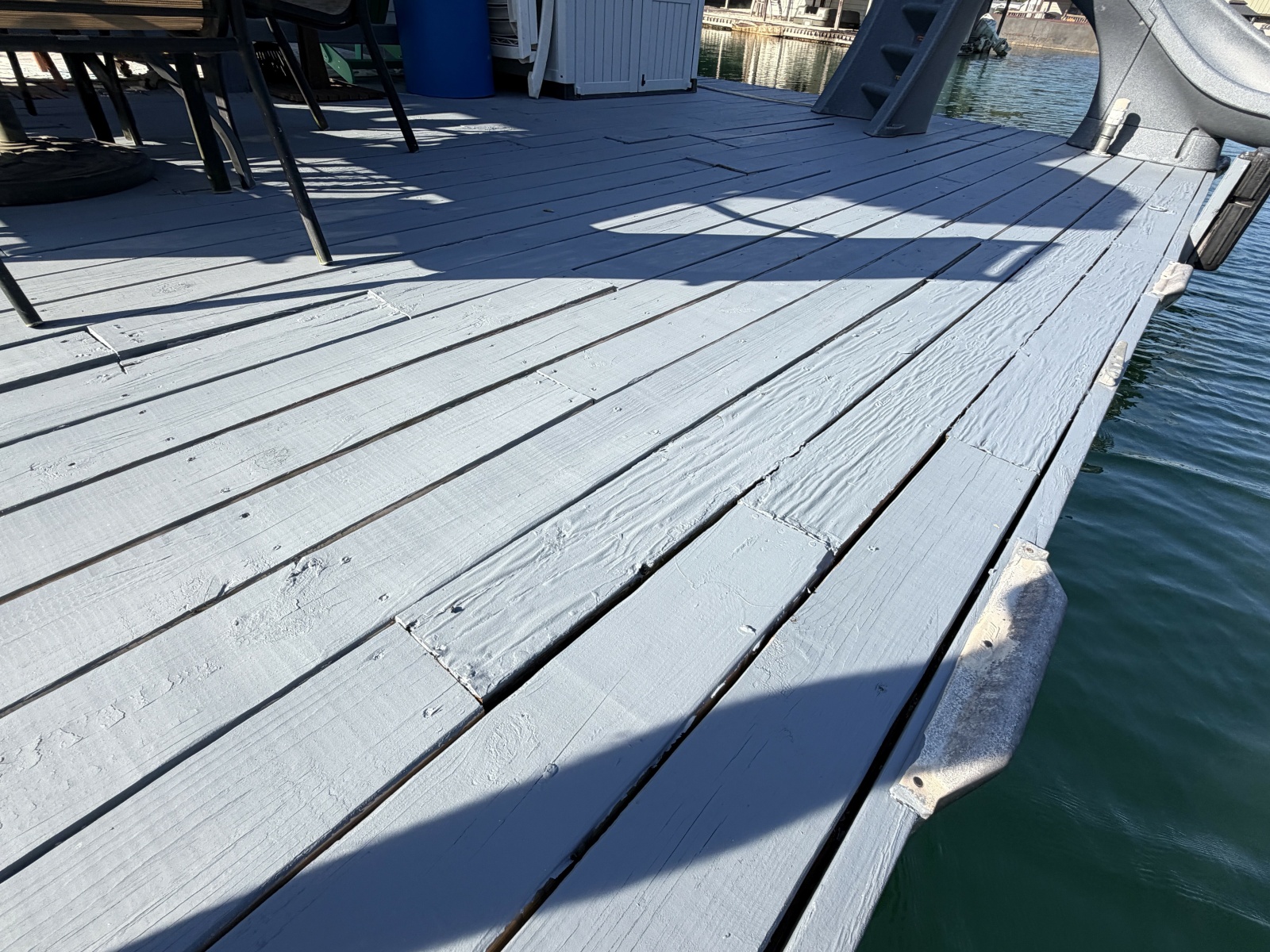 1994 Custom 20 x 33 Floating Cabin - Approx 613sqft