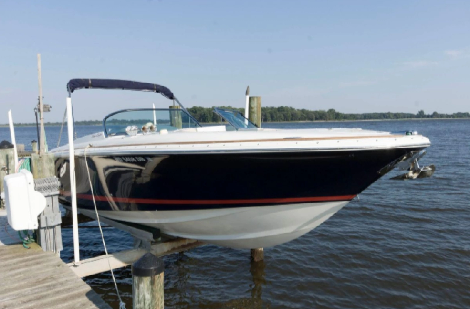 2005 Chris-Craft Launch 28