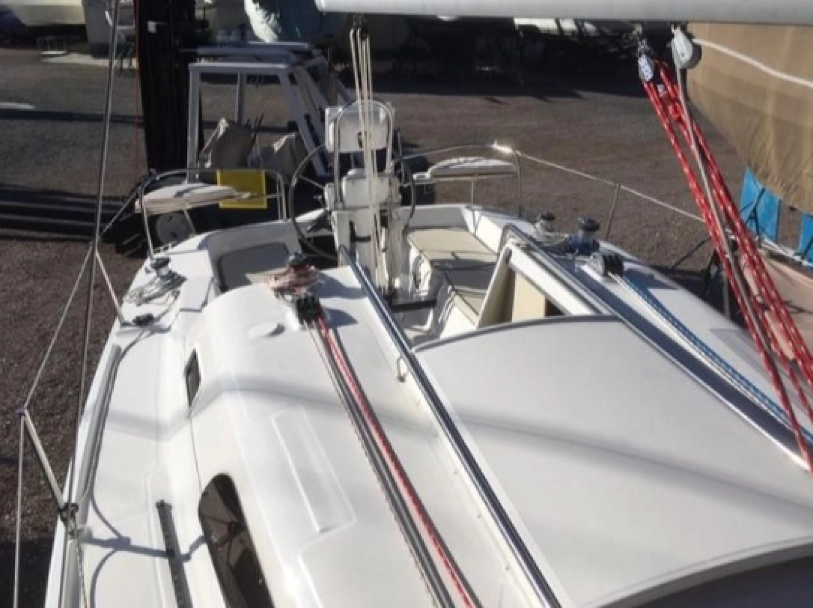 2005 Hunter 27
