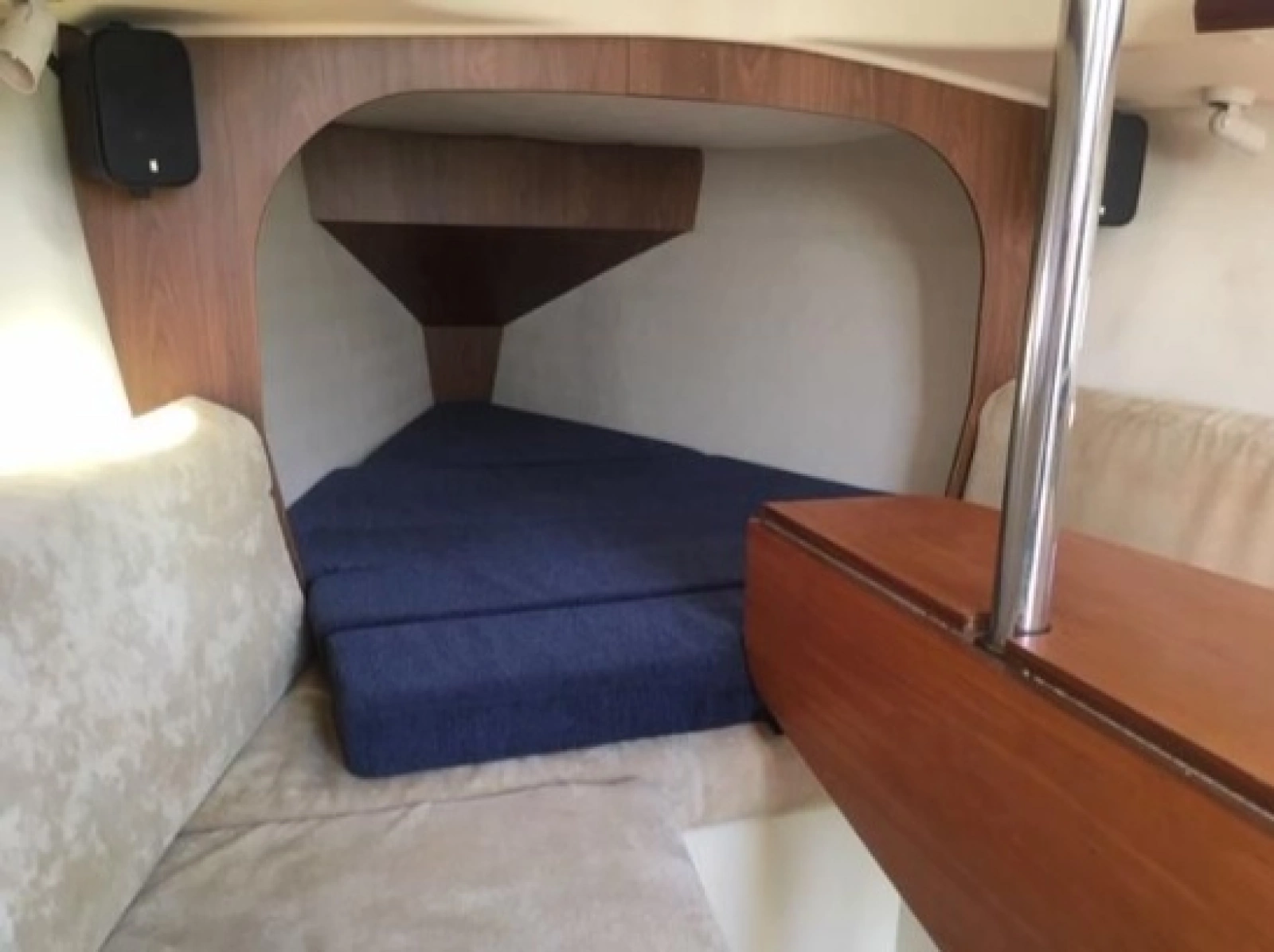 2005 Hunter 27