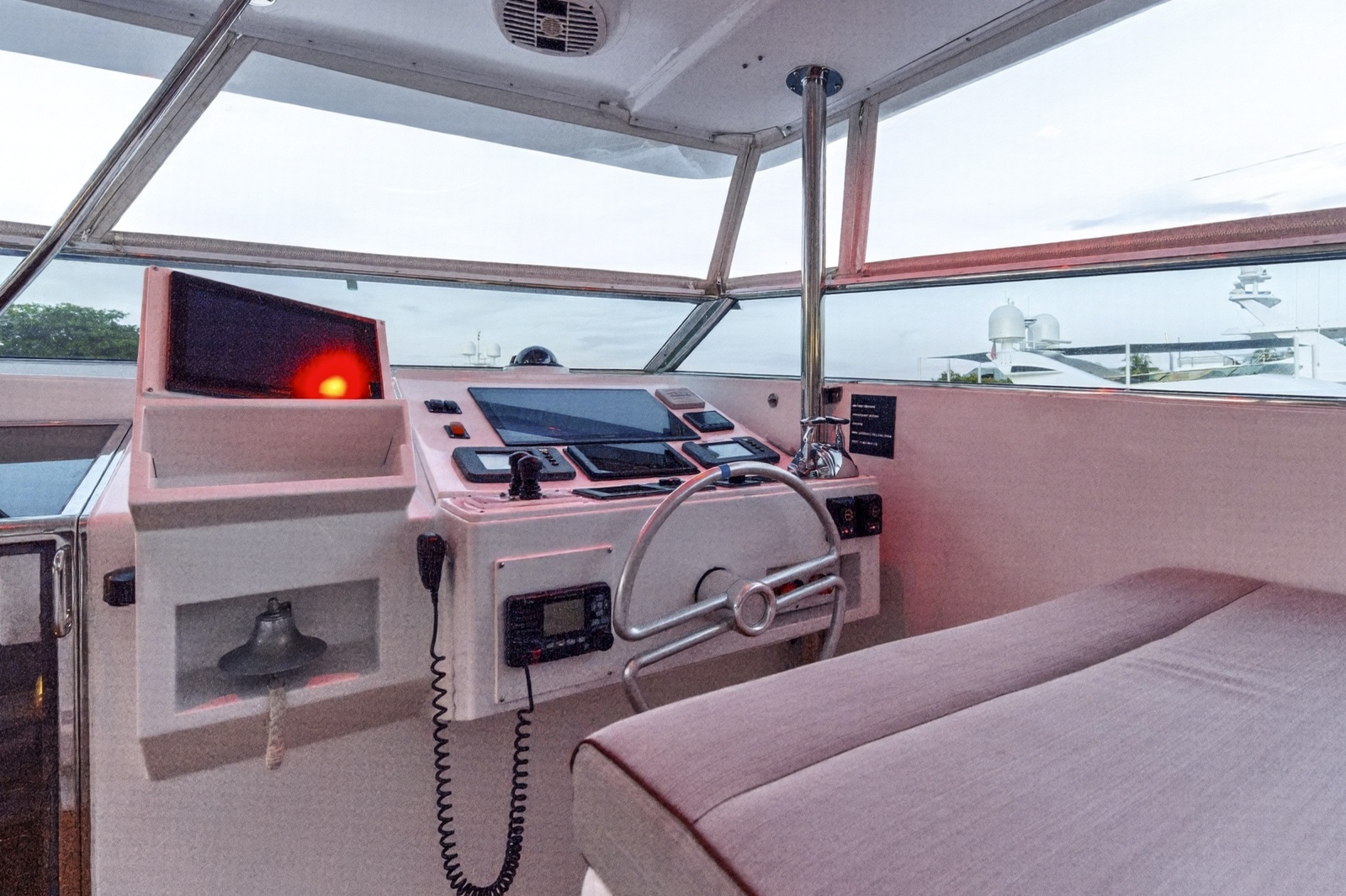 1989 Westport Flybridge Motoryacht