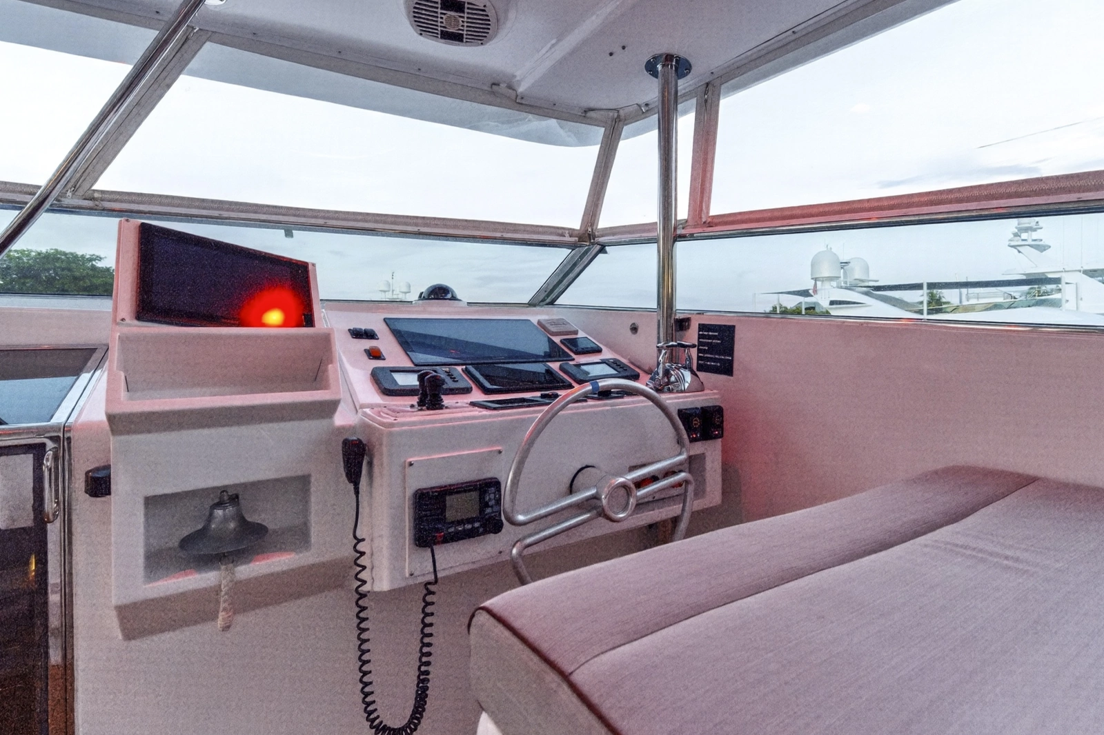 1989 Westport Flybridge Motoryacht