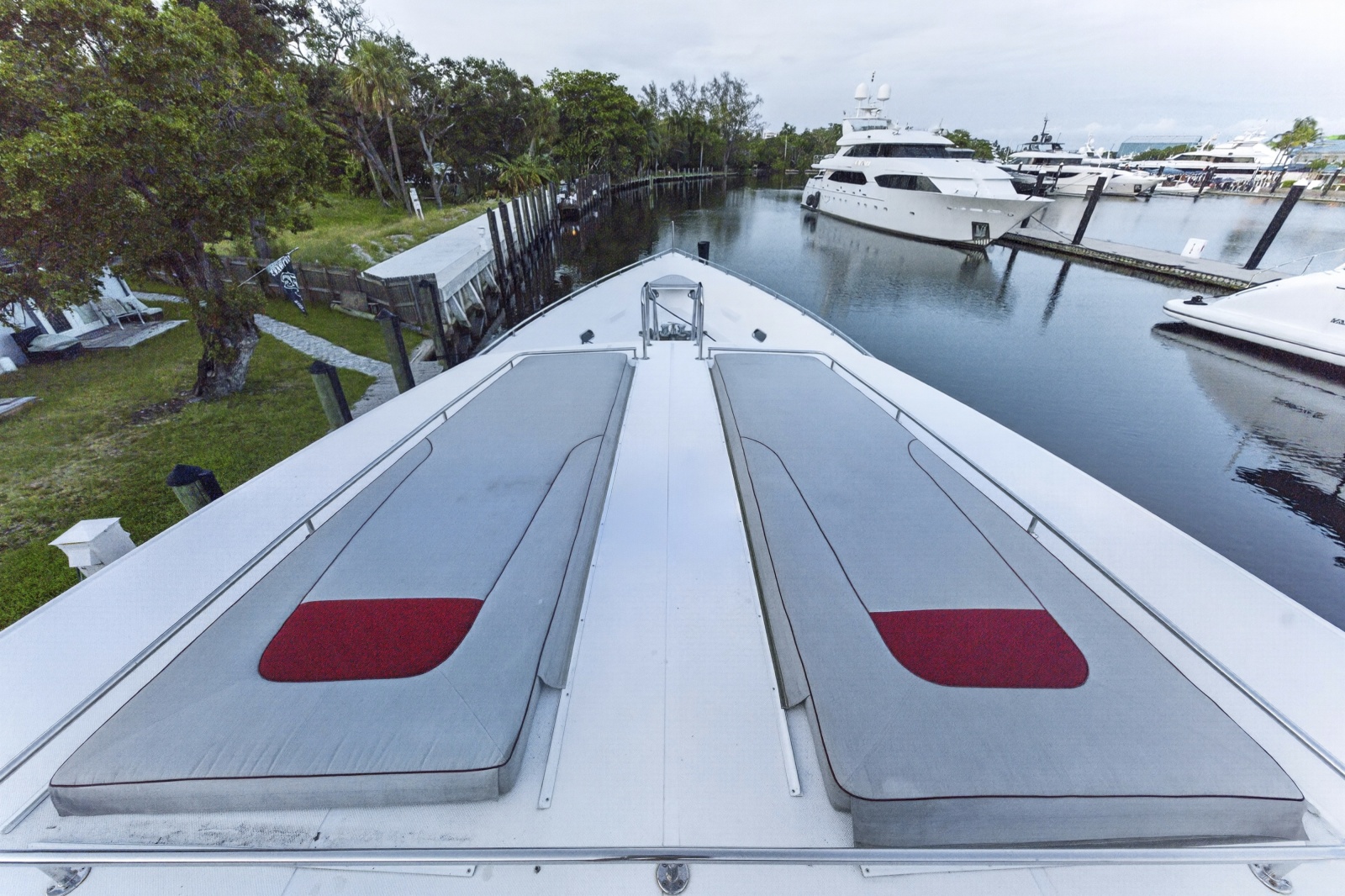 1989 Westport Flybridge Motoryacht
