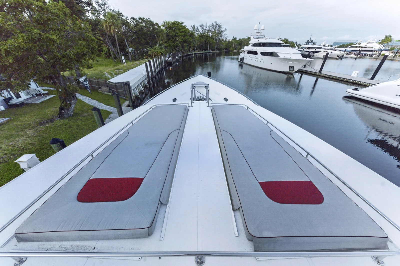 1989 Westport Flybridge Motoryacht