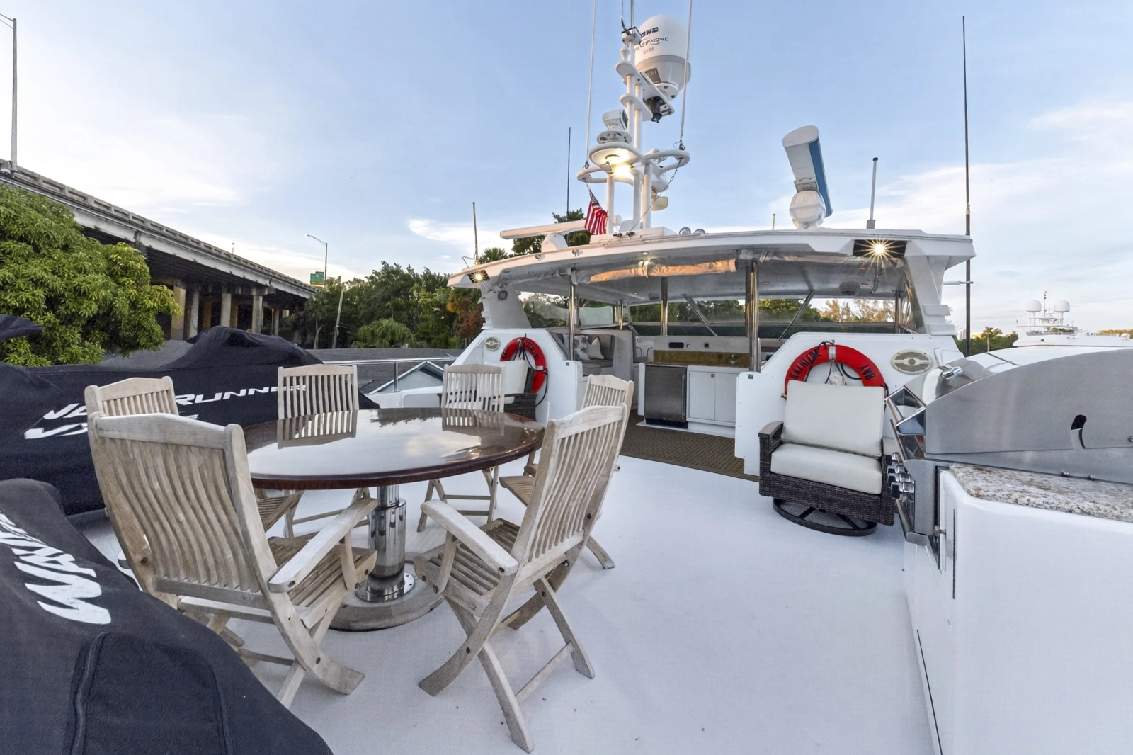 1989 Westport Flybridge Motoryacht