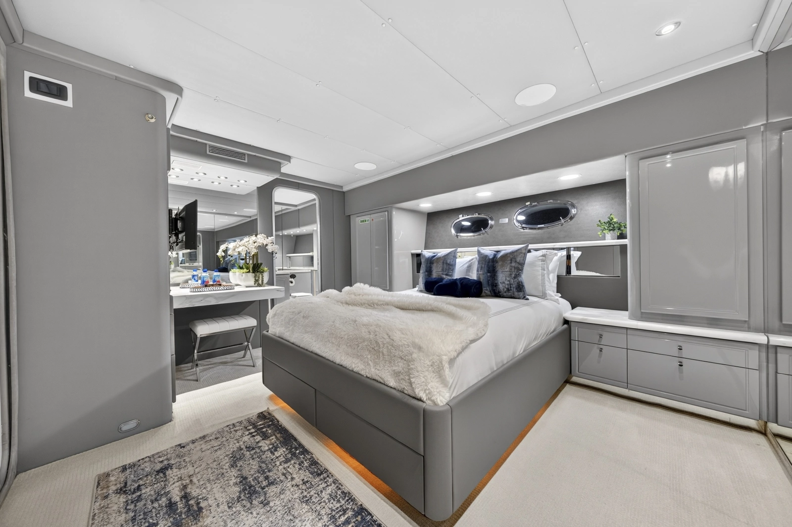 1989 Westport Flybridge Motoryacht