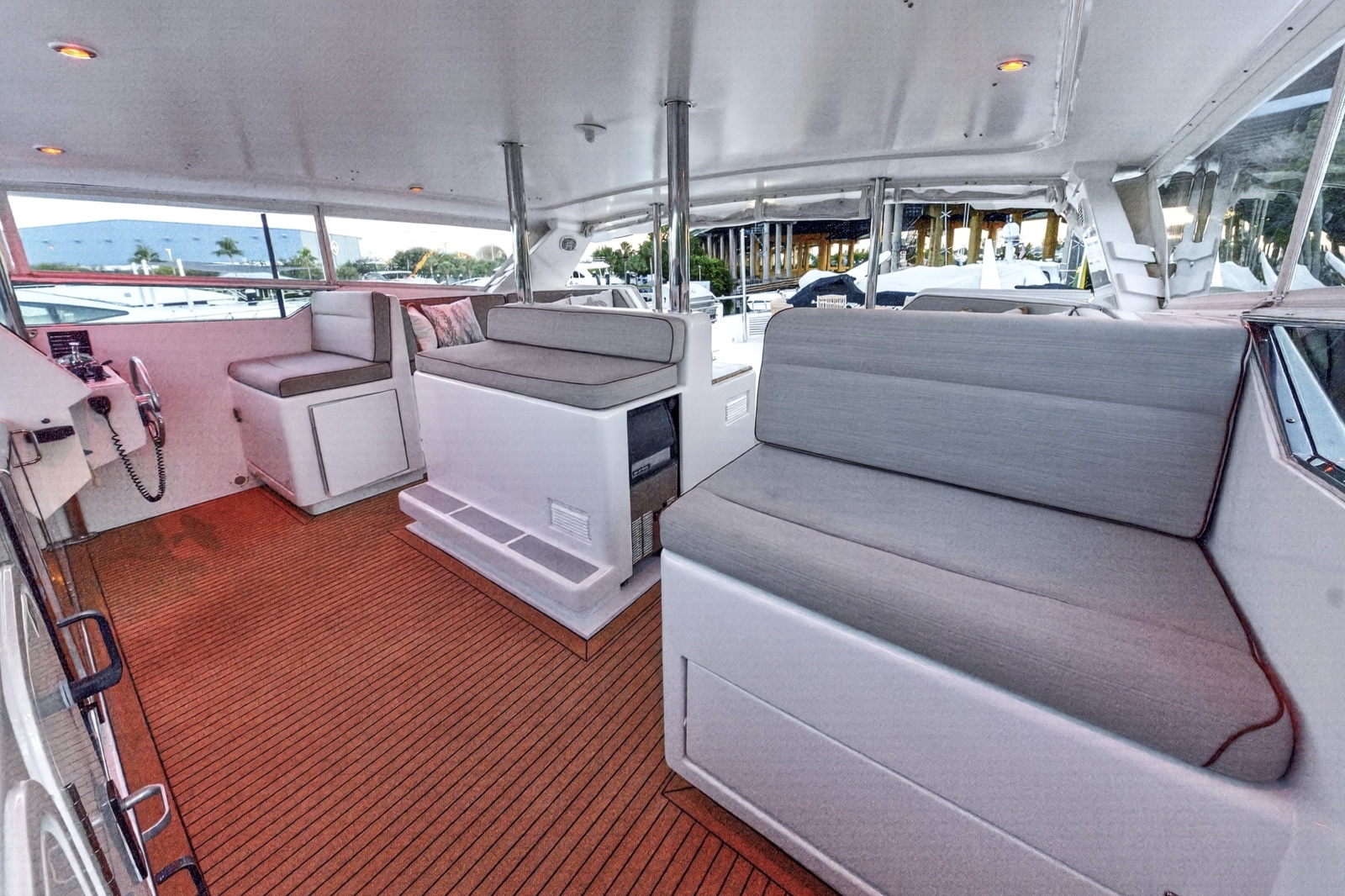 1989 Westport Flybridge Motoryacht