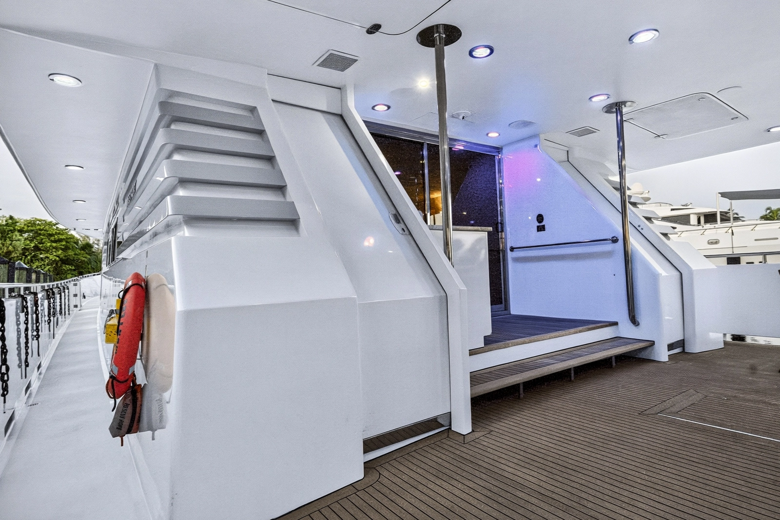 1989 Westport Flybridge Motoryacht