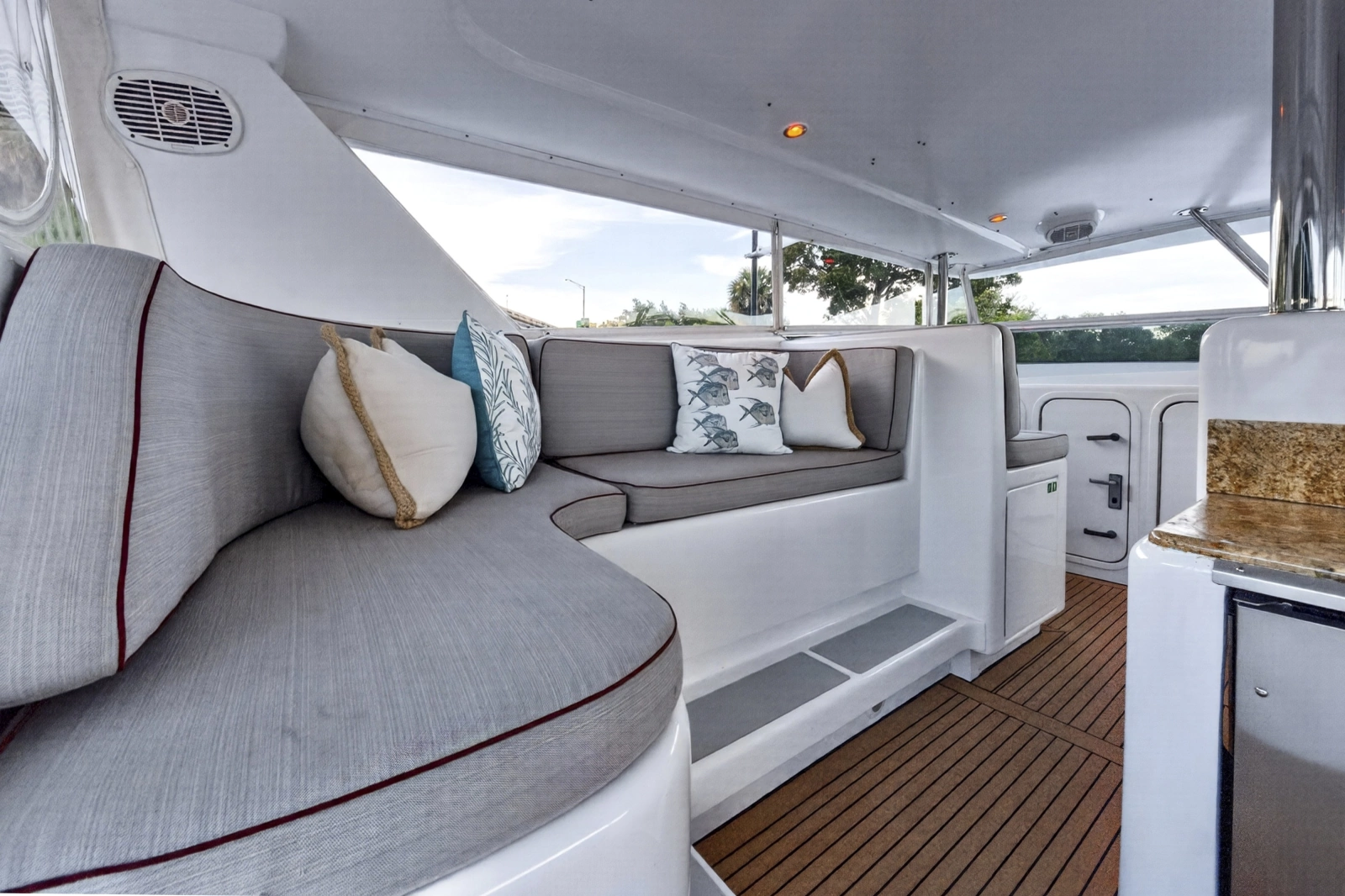 1989 Westport Flybridge Motoryacht