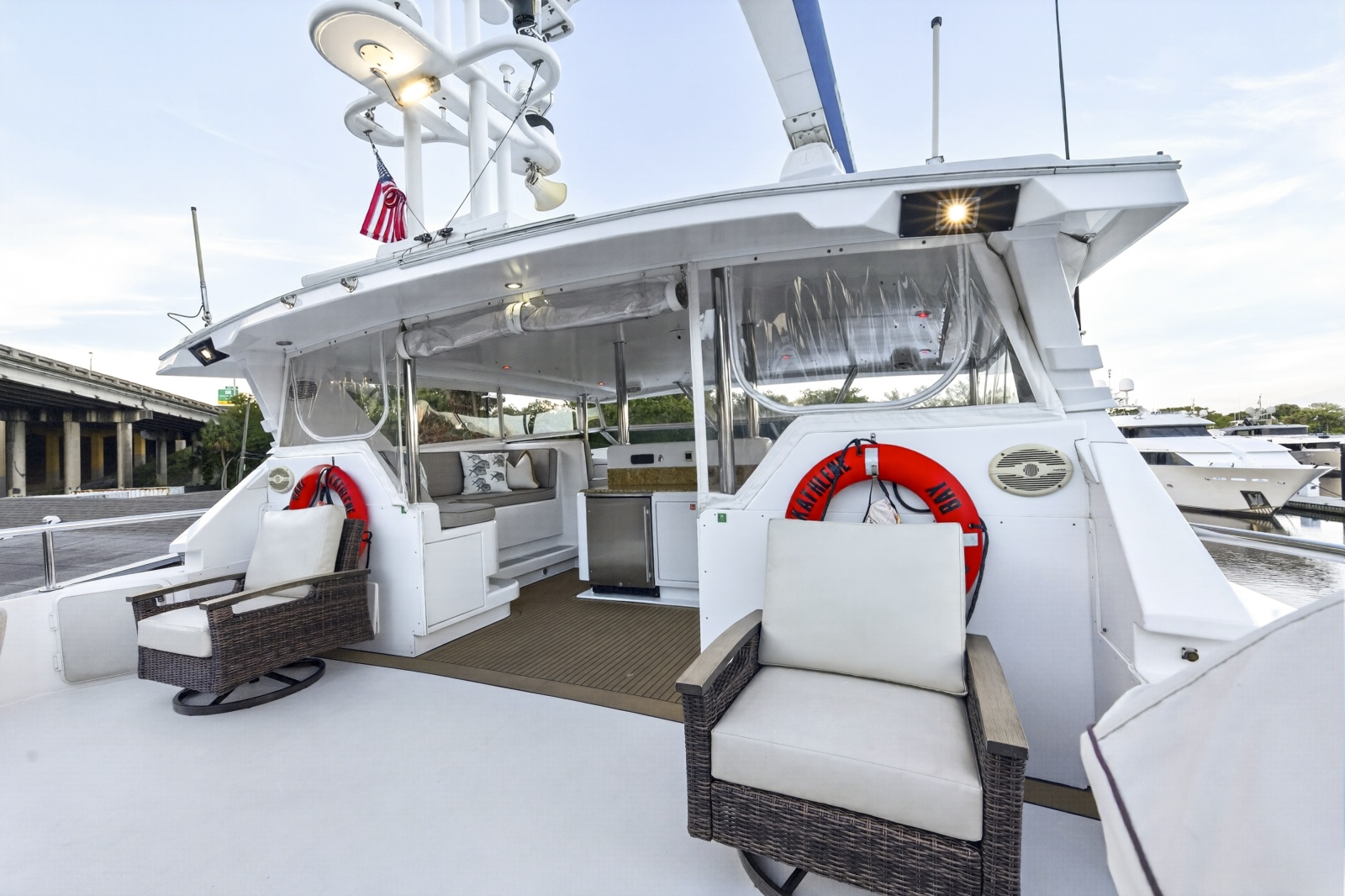 1989 Westport Flybridge Motoryacht