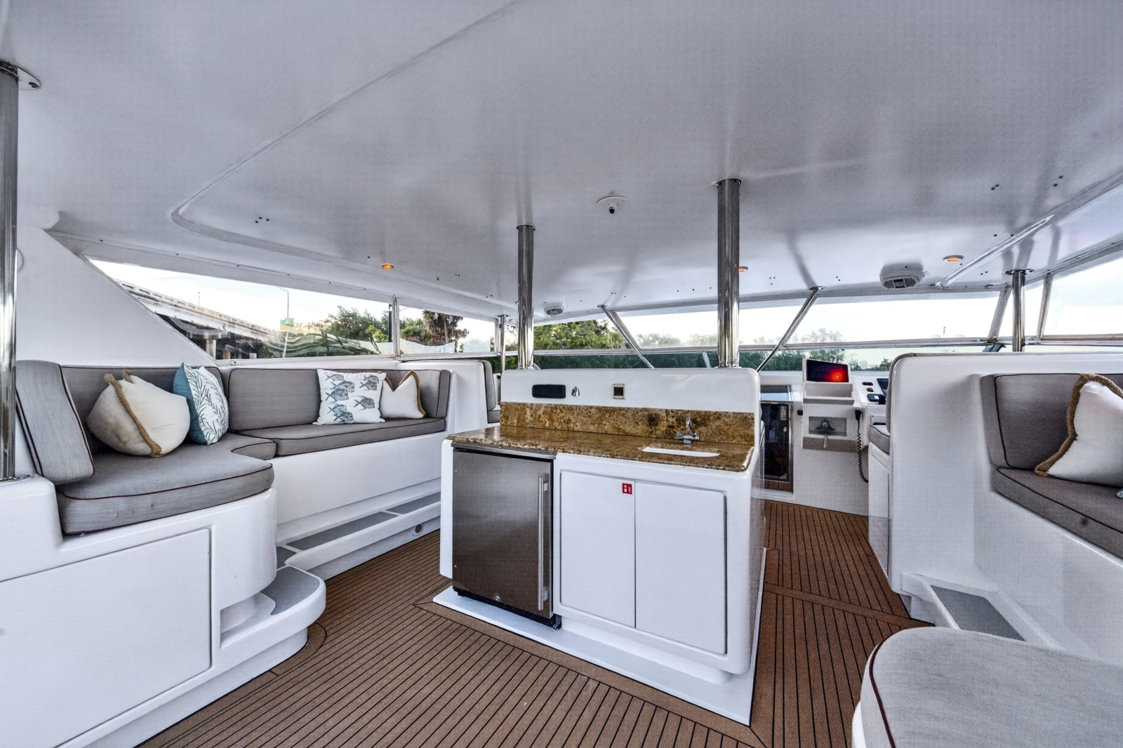 1989 Westport Flybridge Motoryacht