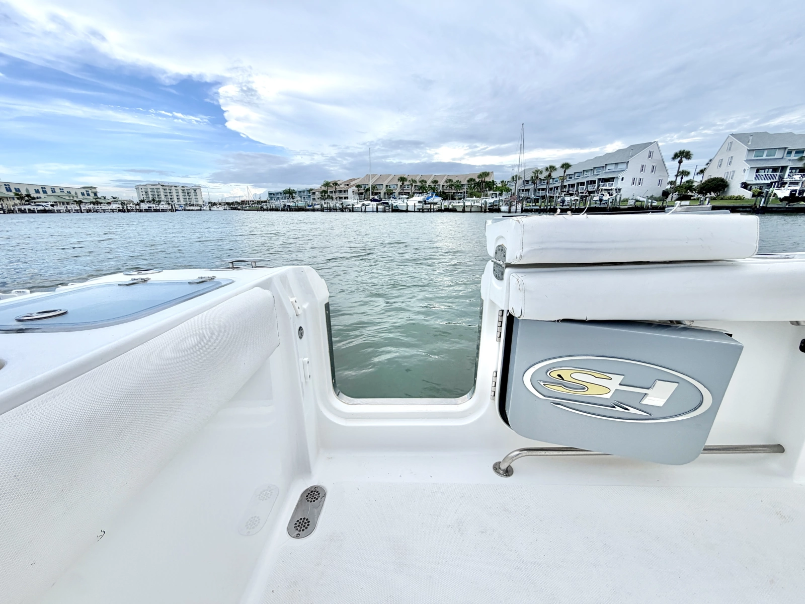 27ft Sea Hunt Yacht For Sale
