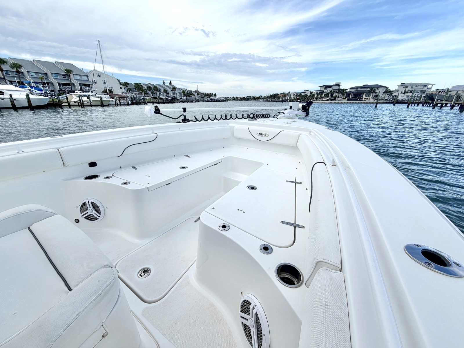27ft Sea Hunt Yacht For Sale
