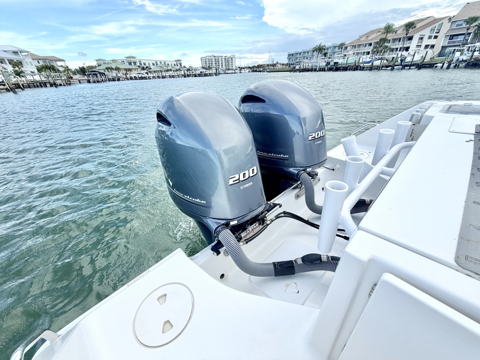 27ft Sea Hunt Yacht For Sale