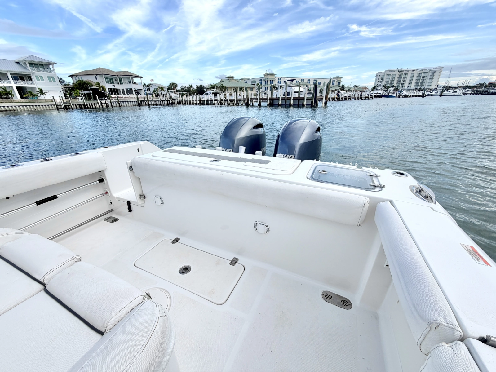 27ft Sea Hunt Yacht For Sale