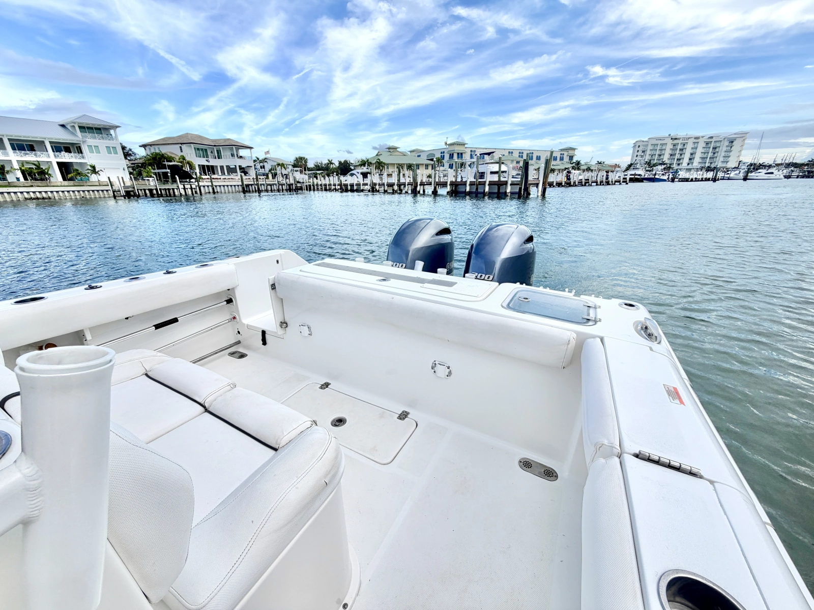 27ft Sea Hunt Yacht For Sale