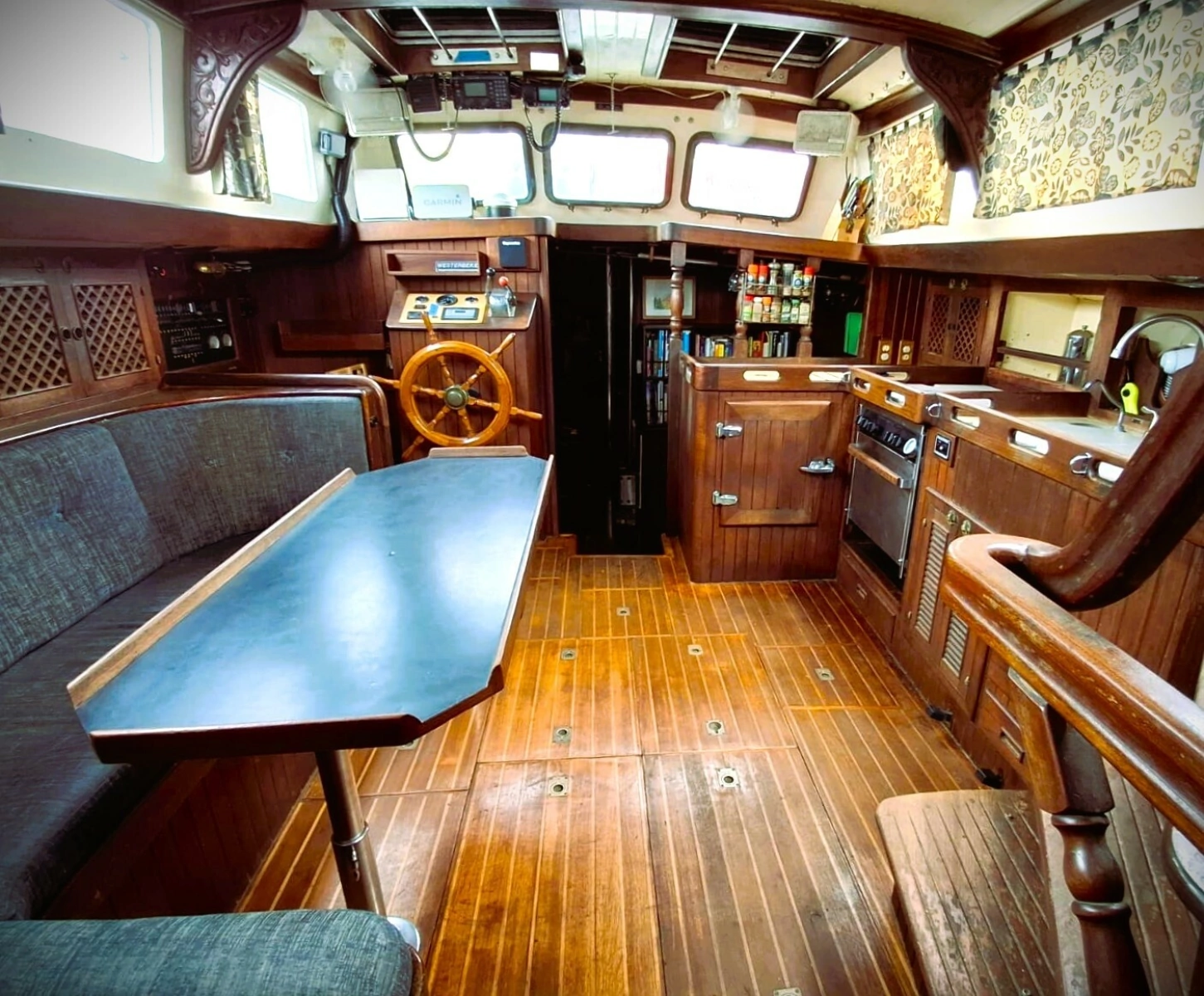 SECOND SUN 43ft Young Sun Yacht For Sale