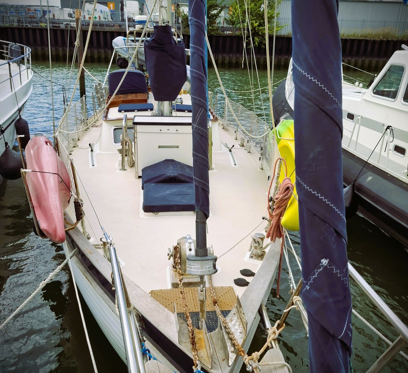 1983 Young Sun 43