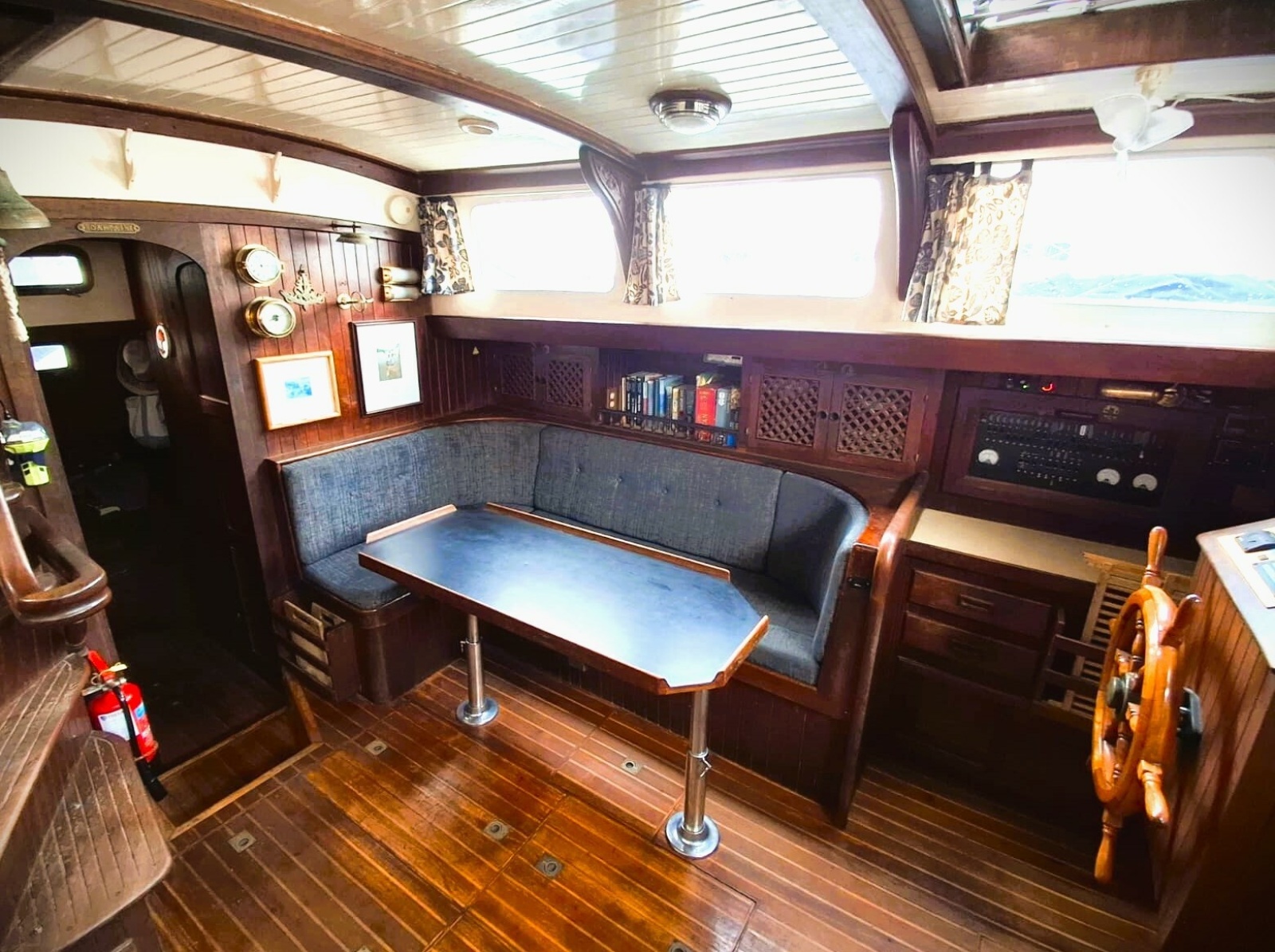 1983 Young Sun 43