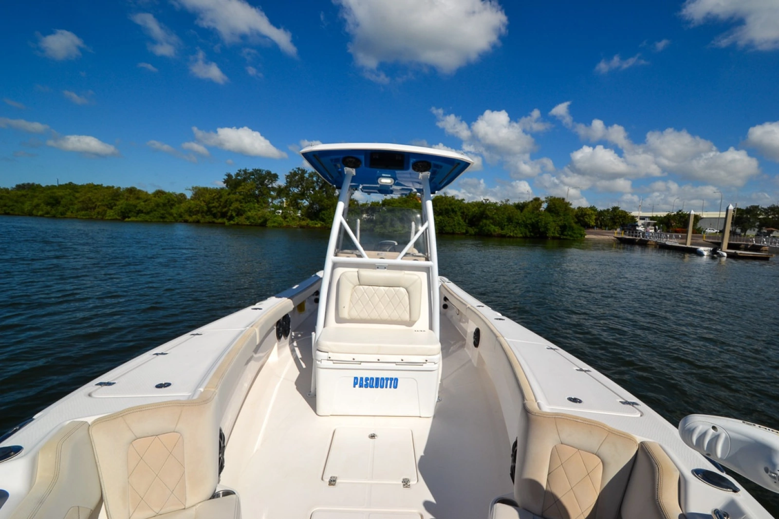 2020 Blue Wave 2800 Makaira