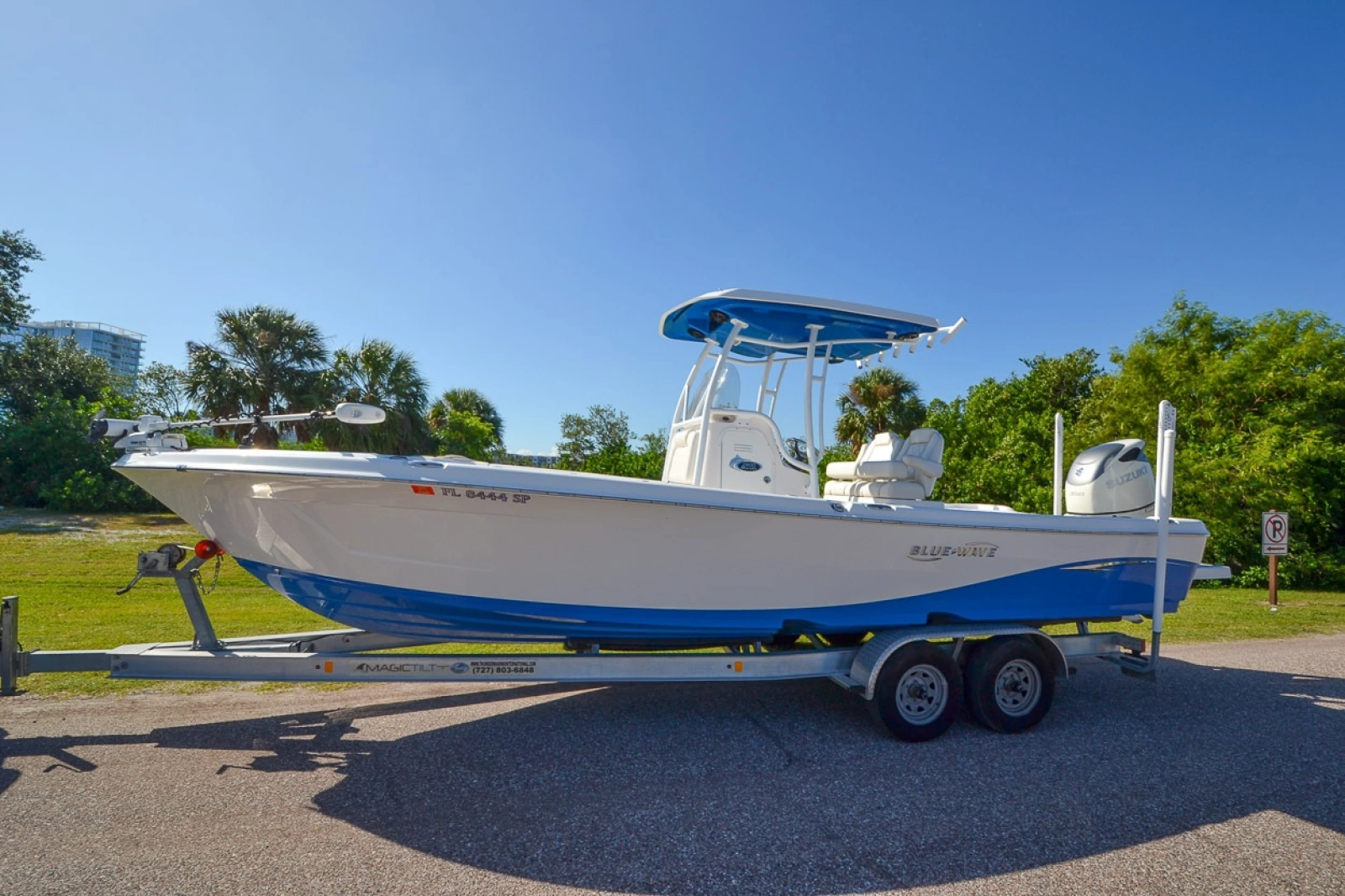 2020 Blue Wave 2800 Makaira