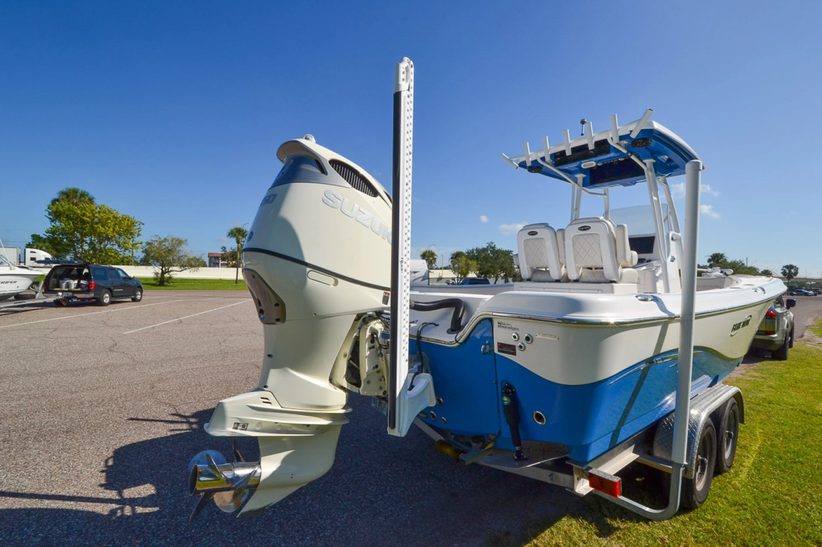 2020 Blue Wave 2800 Makaira