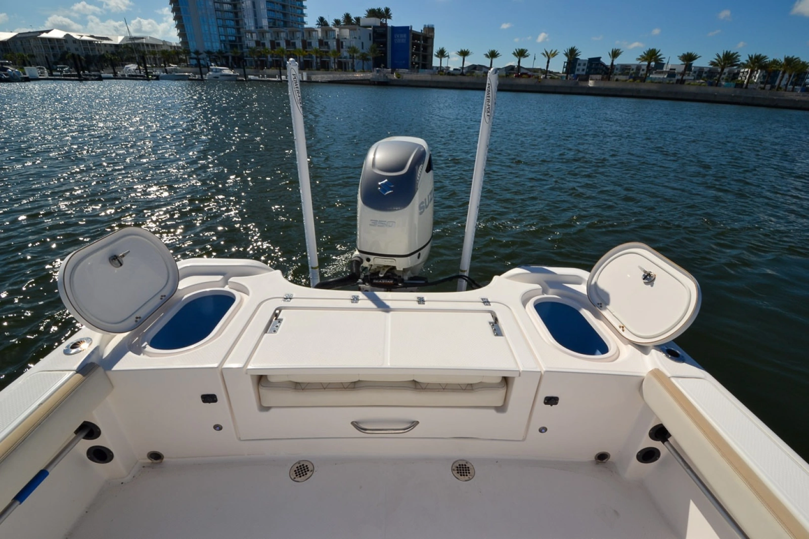 2020 Blue Wave 2800 Makaira