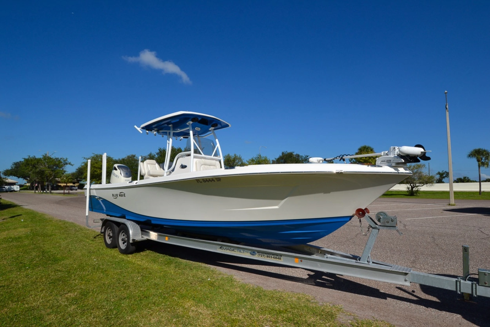 2020 Blue Wave 2800 Makaira