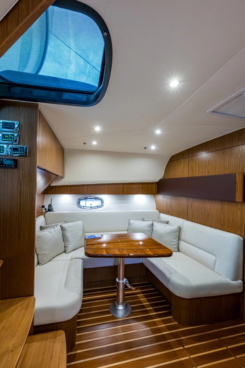 2018 Tiara Yachts 4300 Open
