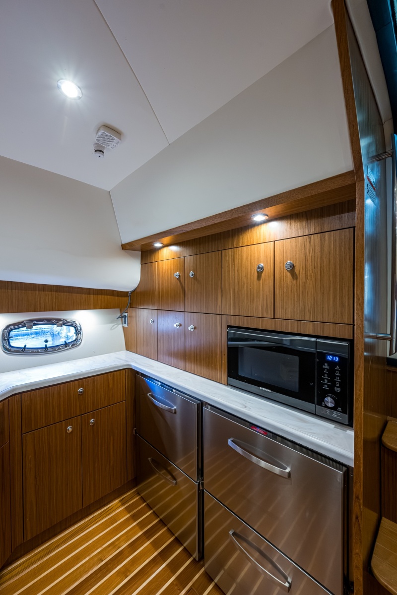 2018 Tiara Yachts 4300 Open