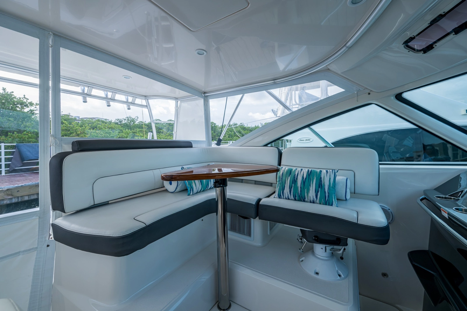 2018 Tiara Yachts 4300 Open