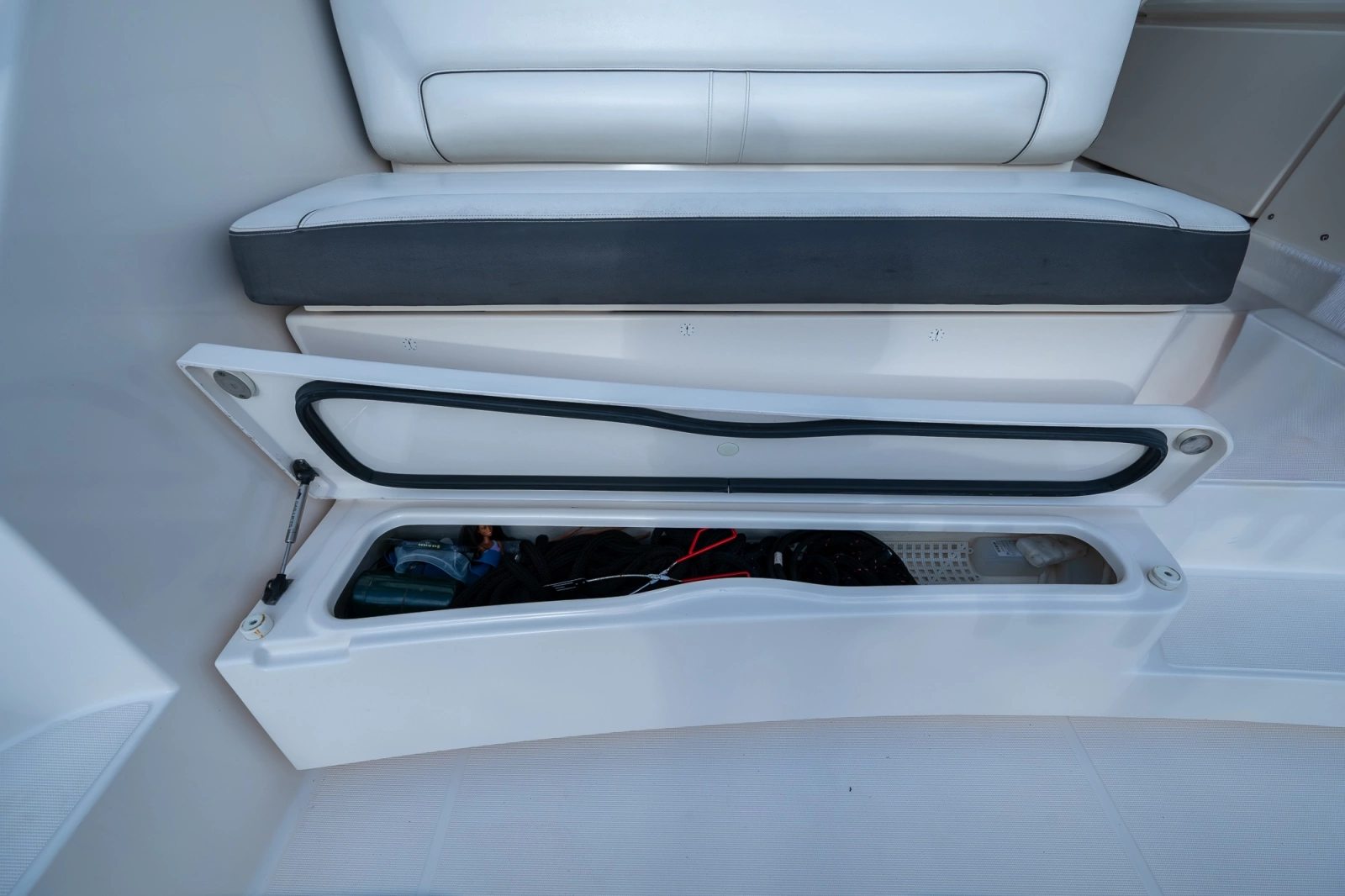 2018 Tiara Yachts 4300 Open