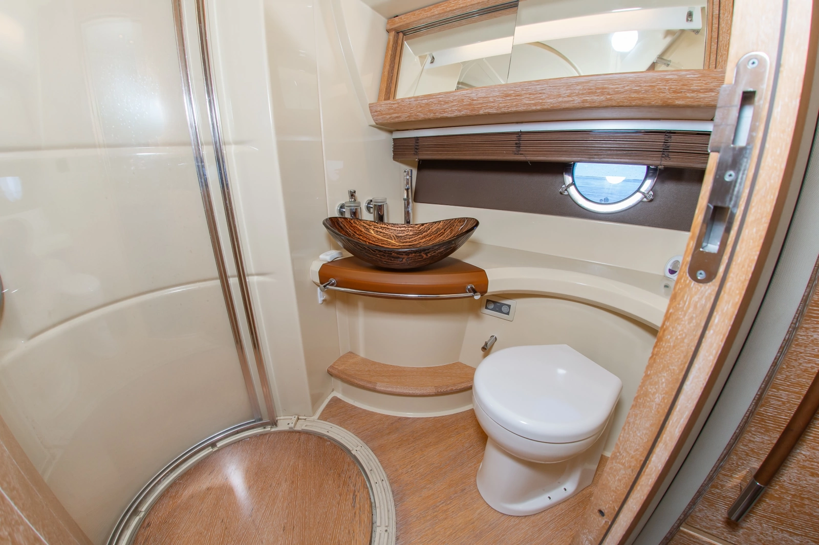 47 Azimut 2008 33