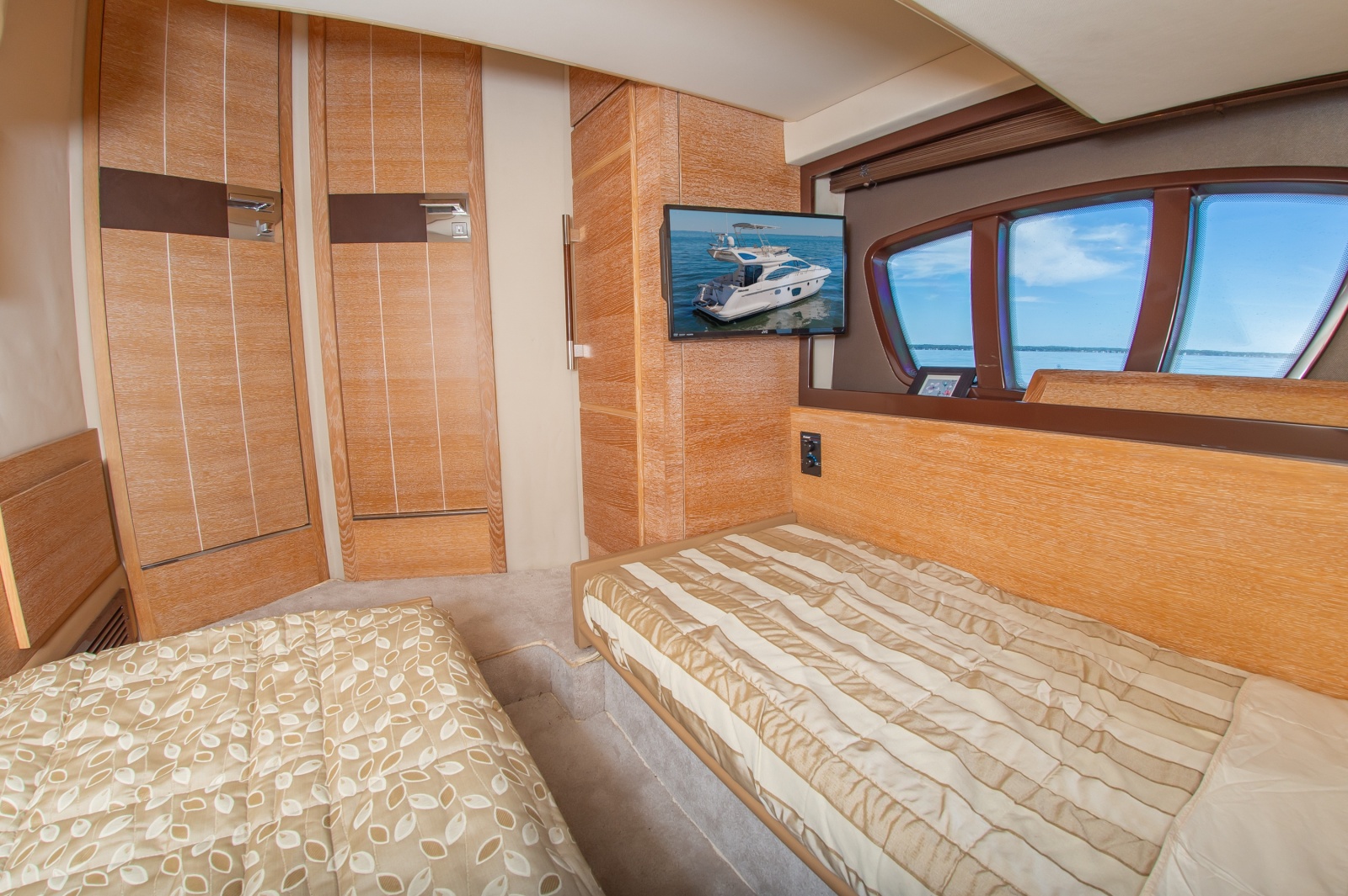 47 Azimut 2008 32