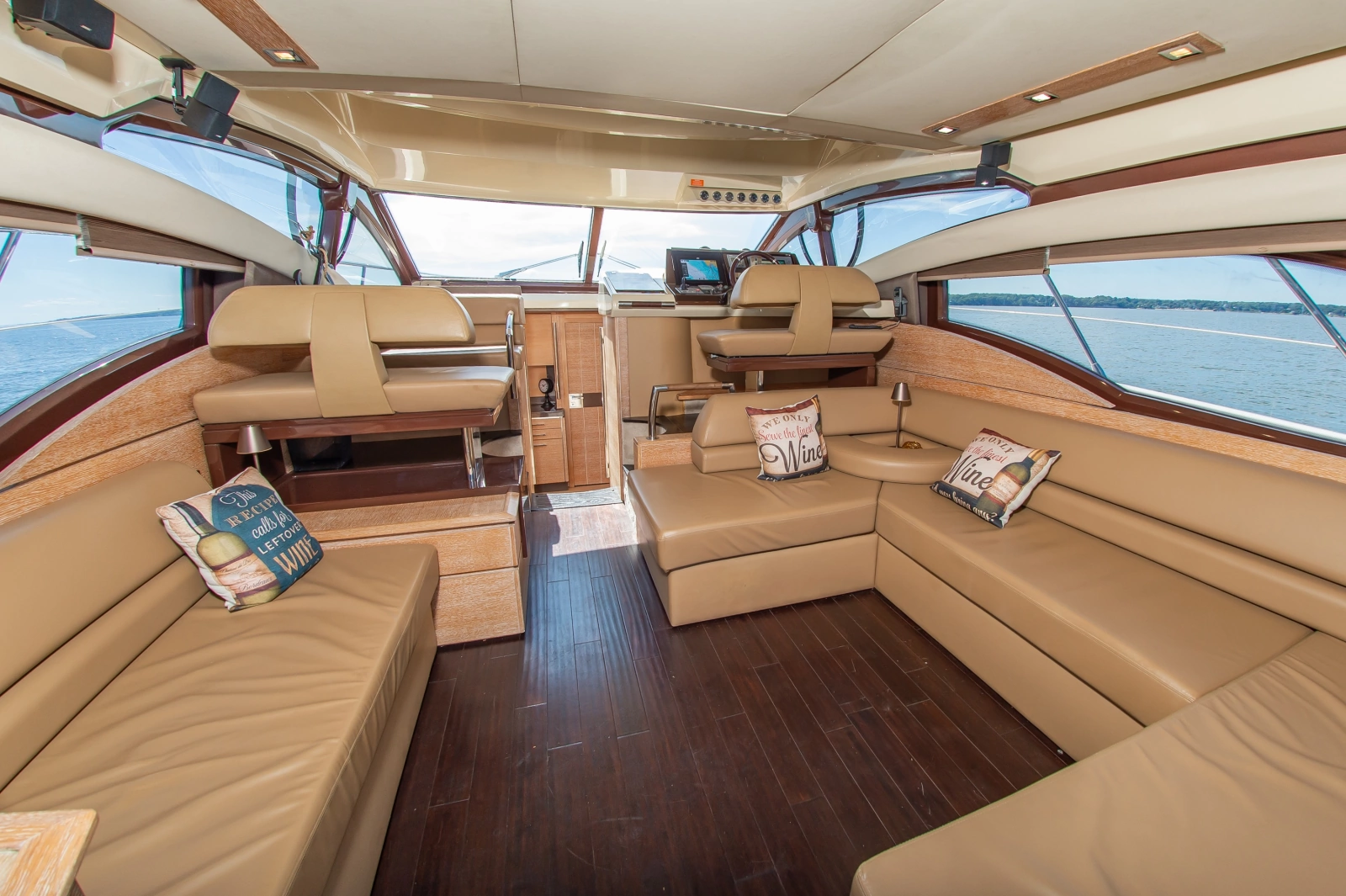 47 Azimut 2008 19