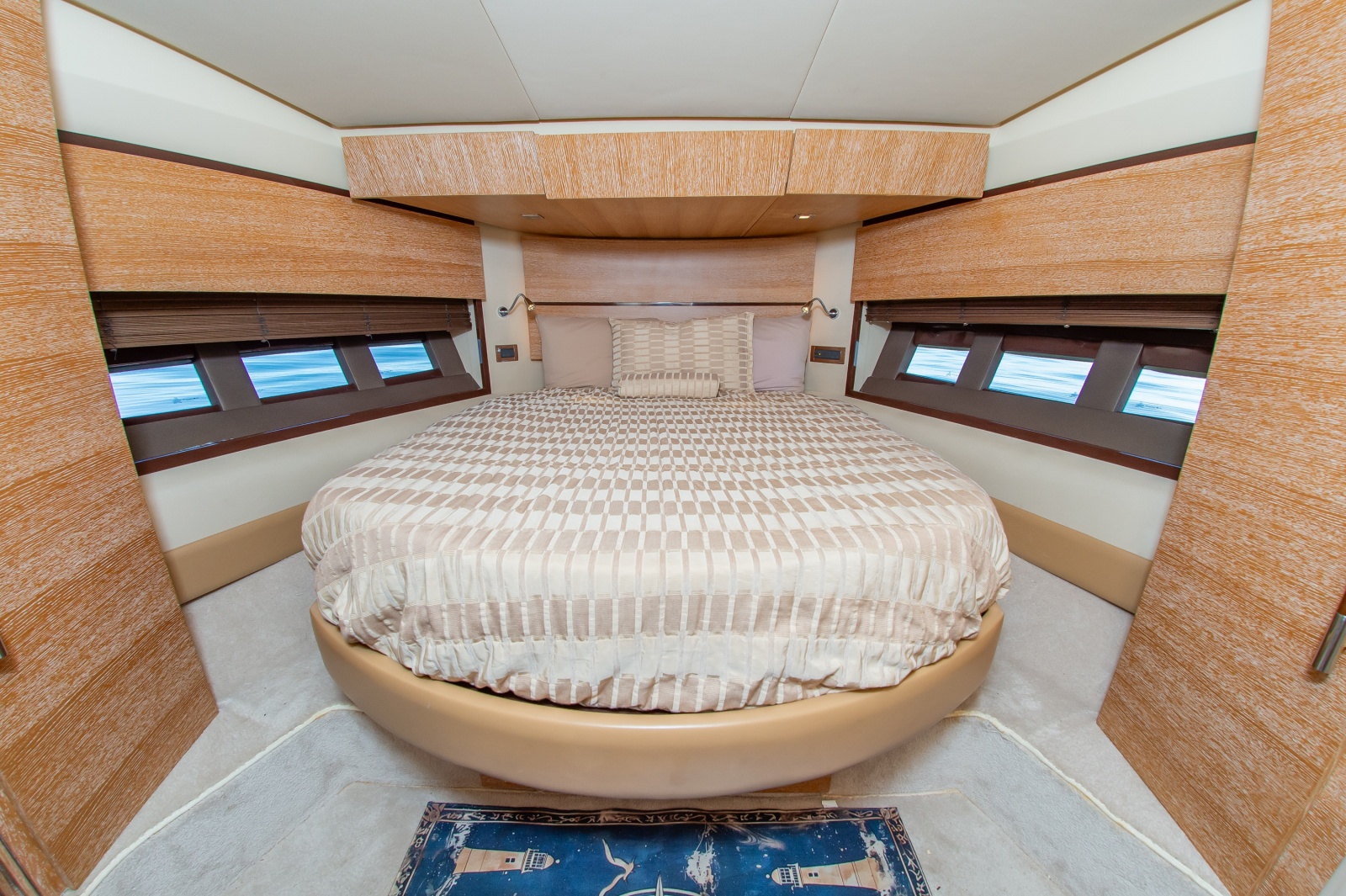 47 Azimut 2008 27