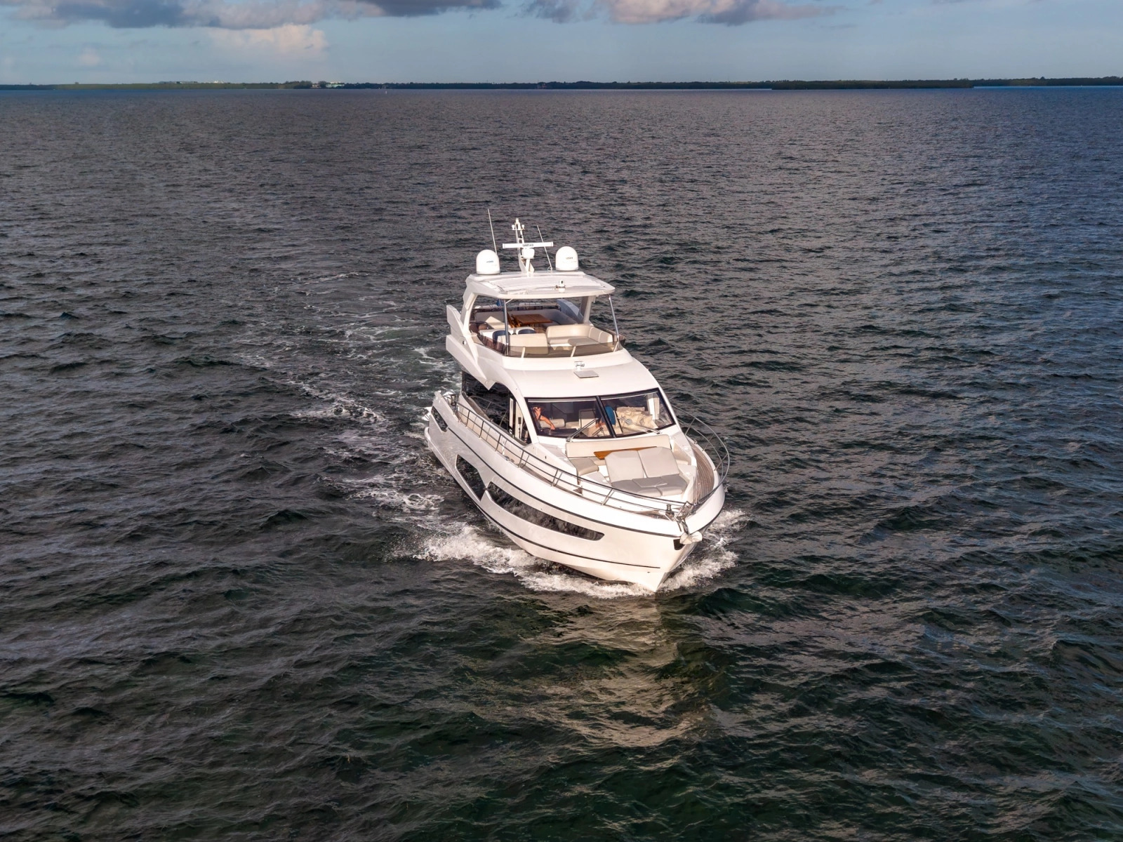 2022 Sunseeker Manhattan