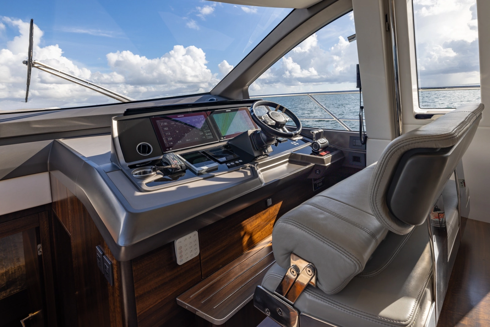 2022 Sunseeker Manhattan