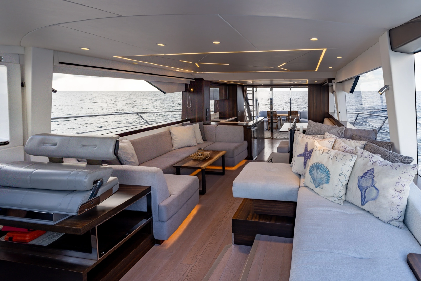 2022 Sunseeker Manhattan