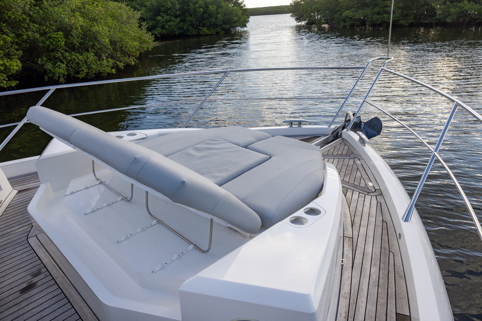 2022 Sunseeker Manhattan