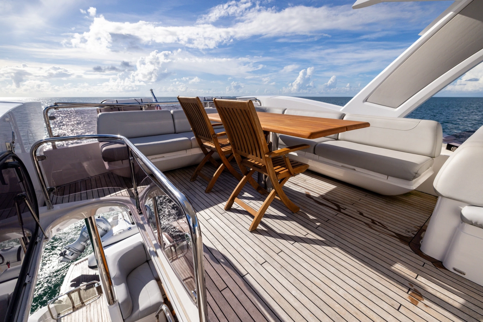 2022 Sunseeker Manhattan